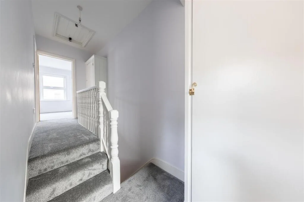 2 bedroom house for rent