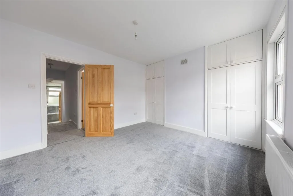 2 bedroom house for rent