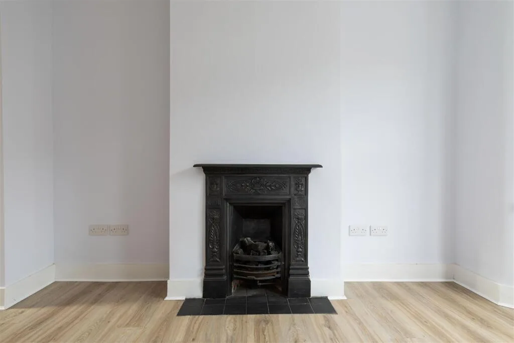 2 bedroom house for rent