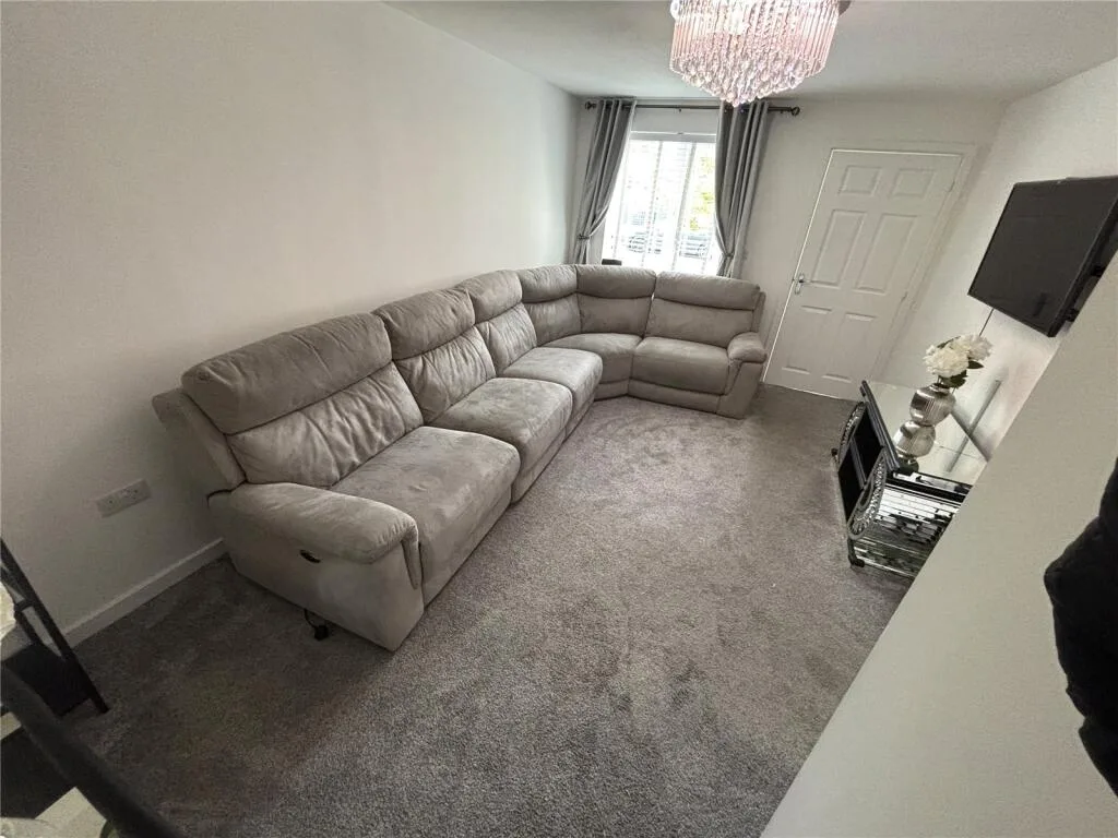 3 bedroom detached house for rent