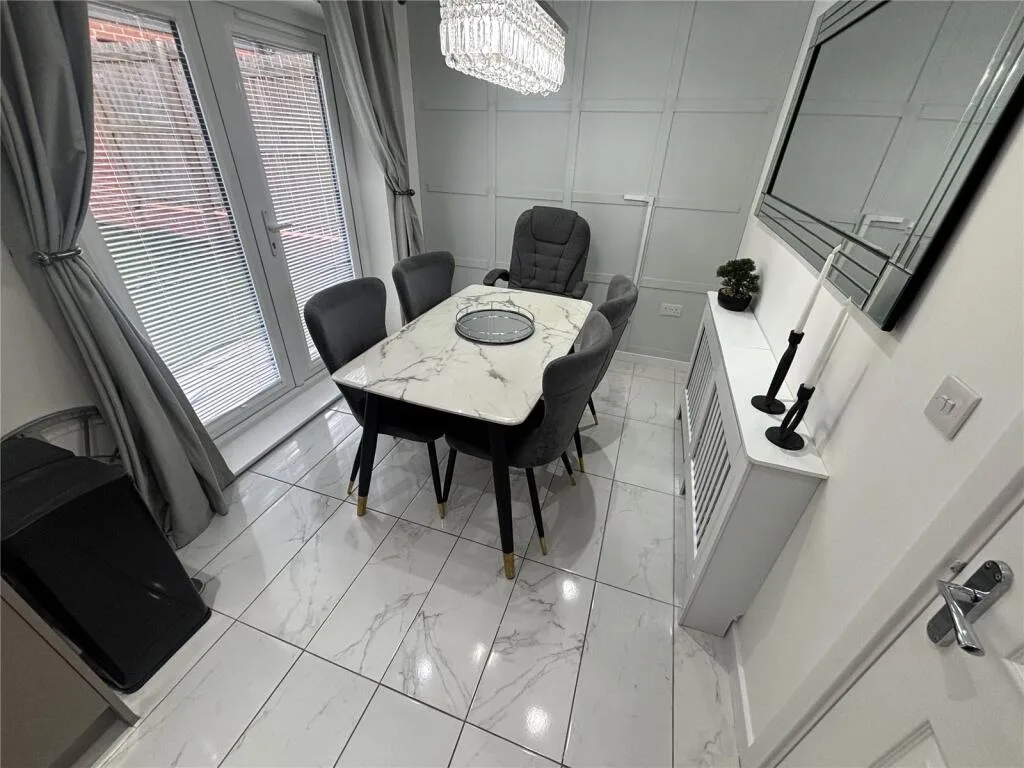 3 bedroom detached house for rent