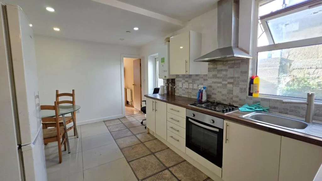 3 bedroom apartment for rent