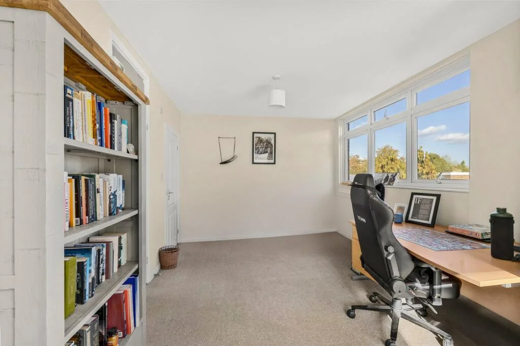 4 bedroom flat for rent