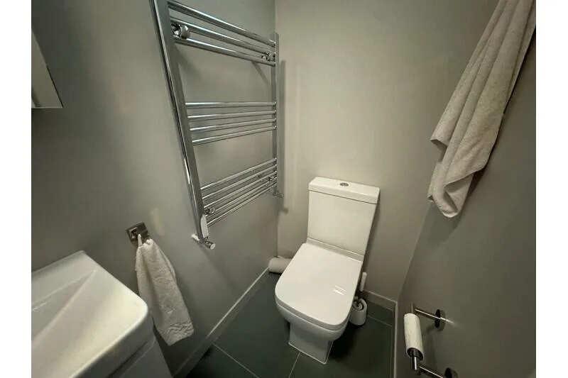 2 bedroom maisonette for rent