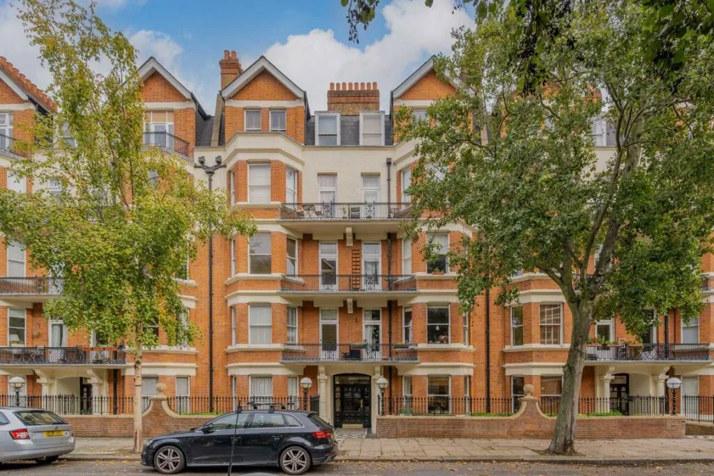 3 bedroom flat for rent