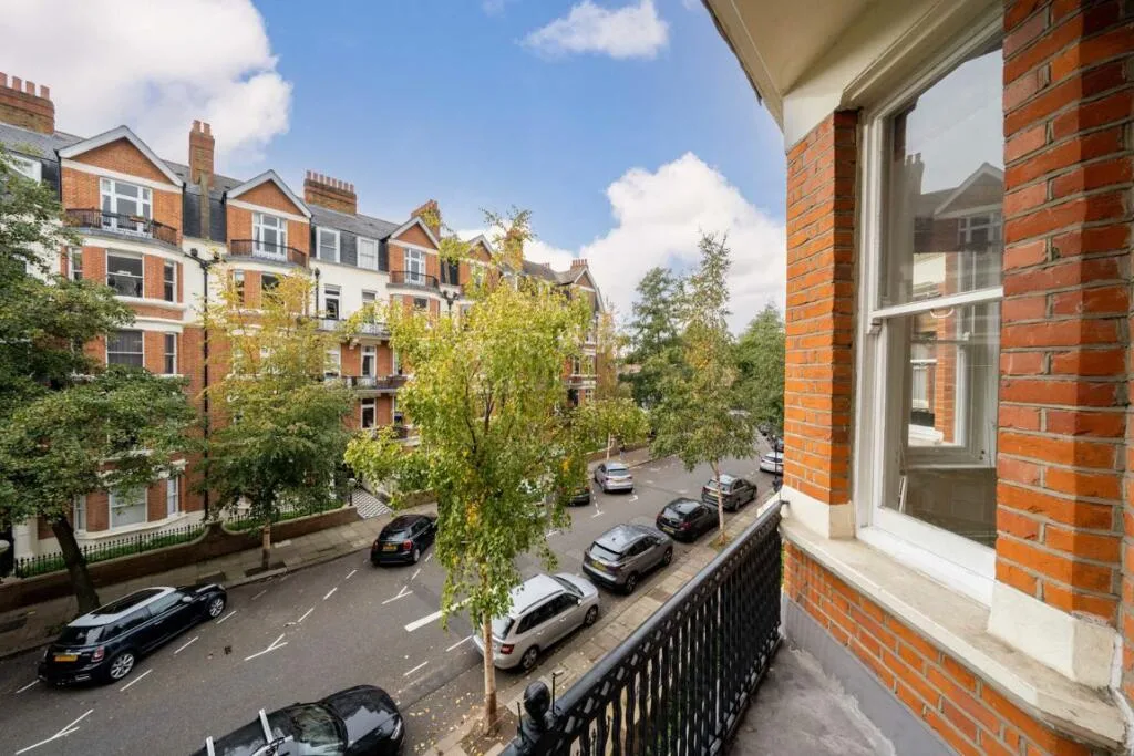 3 bedroom flat for rent