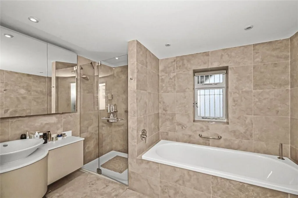 3 bedroom apartment for rent