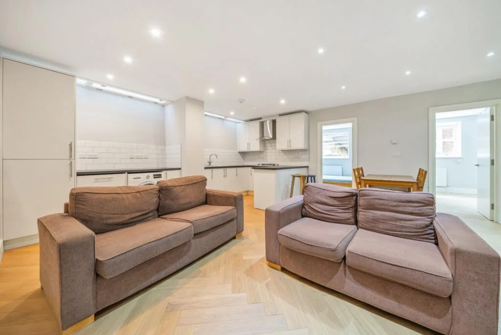 2 bedroom flat for rent