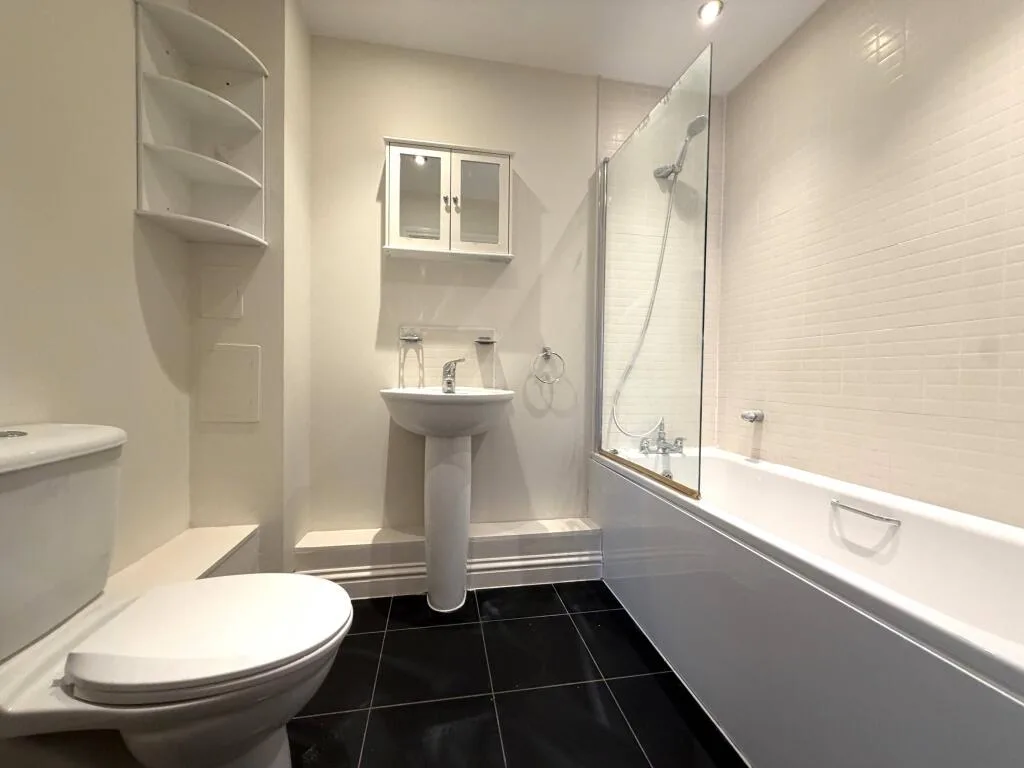 3 bedroom apartment for rent
