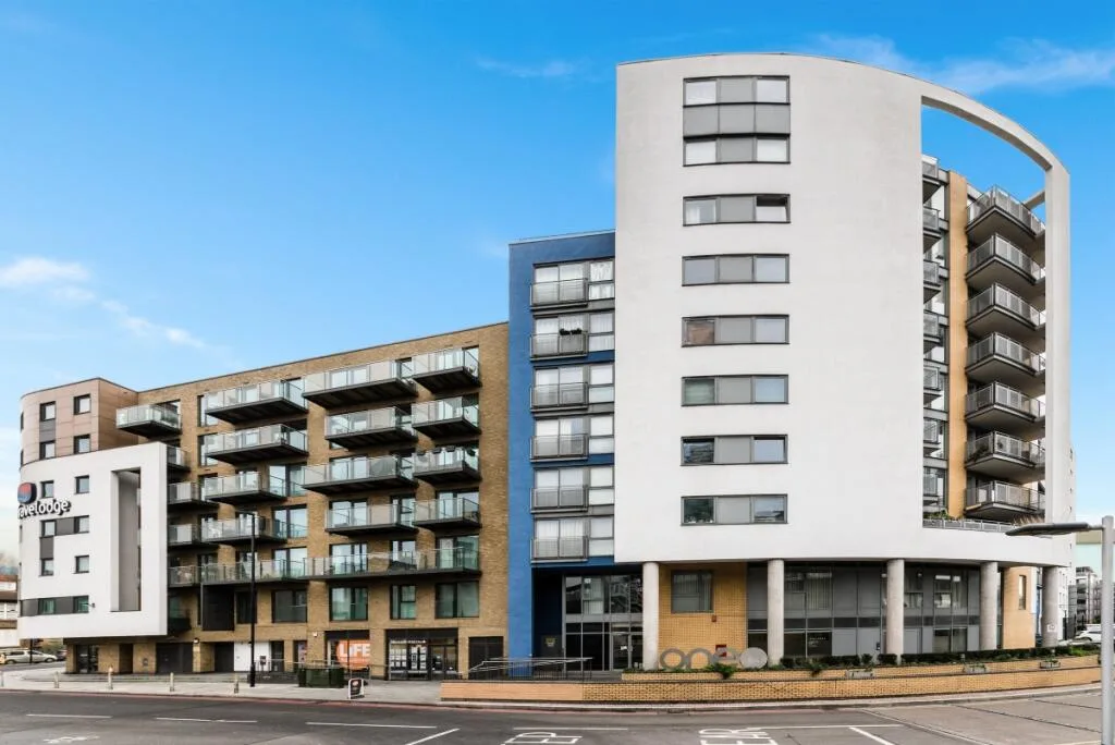 2 bedroom flat for rent
