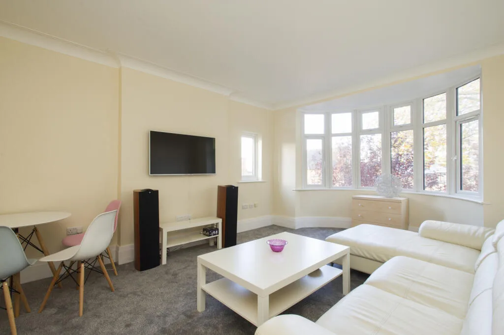2 bedroom flat for rent
