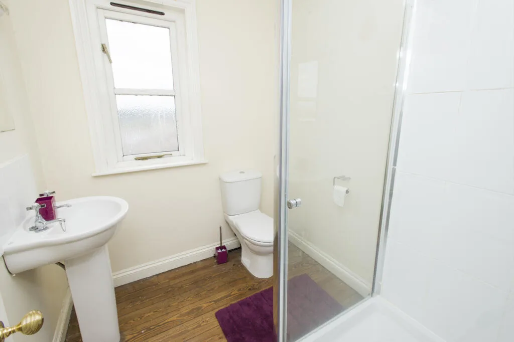 7 bedroom semi-detached house for rent