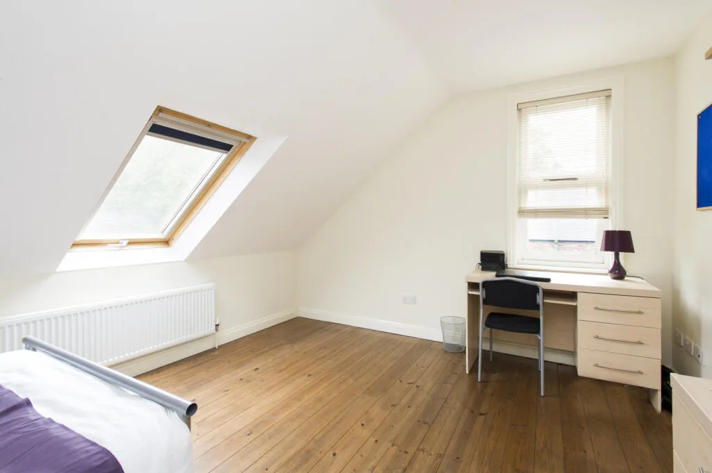 7 bedroom semi-detached house for rent