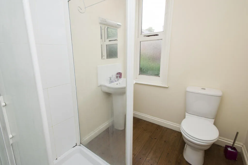 7 bedroom semi-detached house for rent