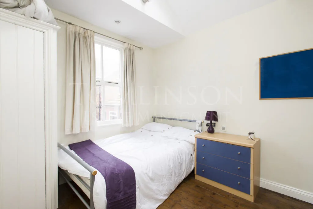 7 bedroom semi-detached house for rent