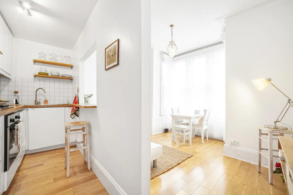 1 bedroom apartment for rent