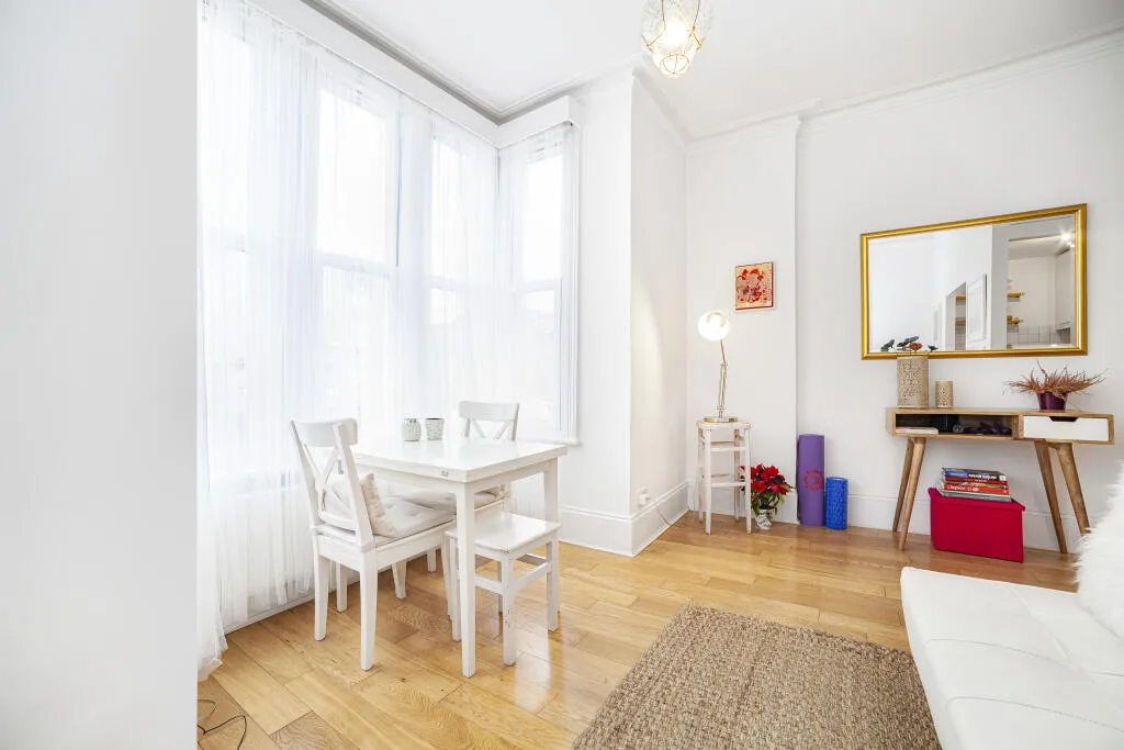 1 bedroom apartment for rent