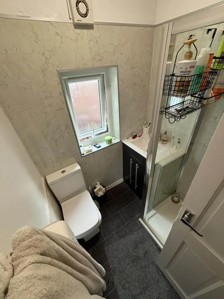 4 bedroom semi-detached house for rent
