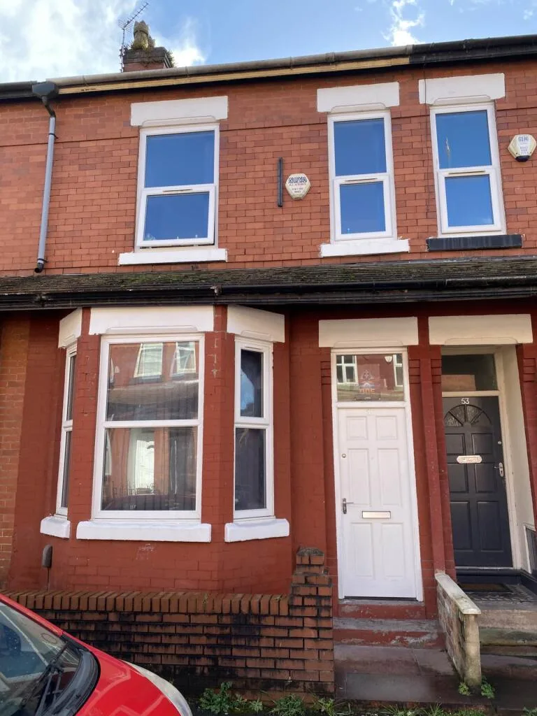 4 bedroom semi-detached house for rent