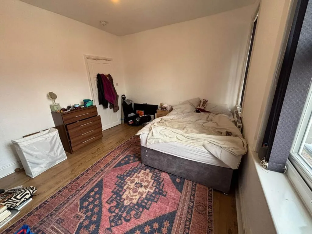 4 bedroom semi-detached house for rent