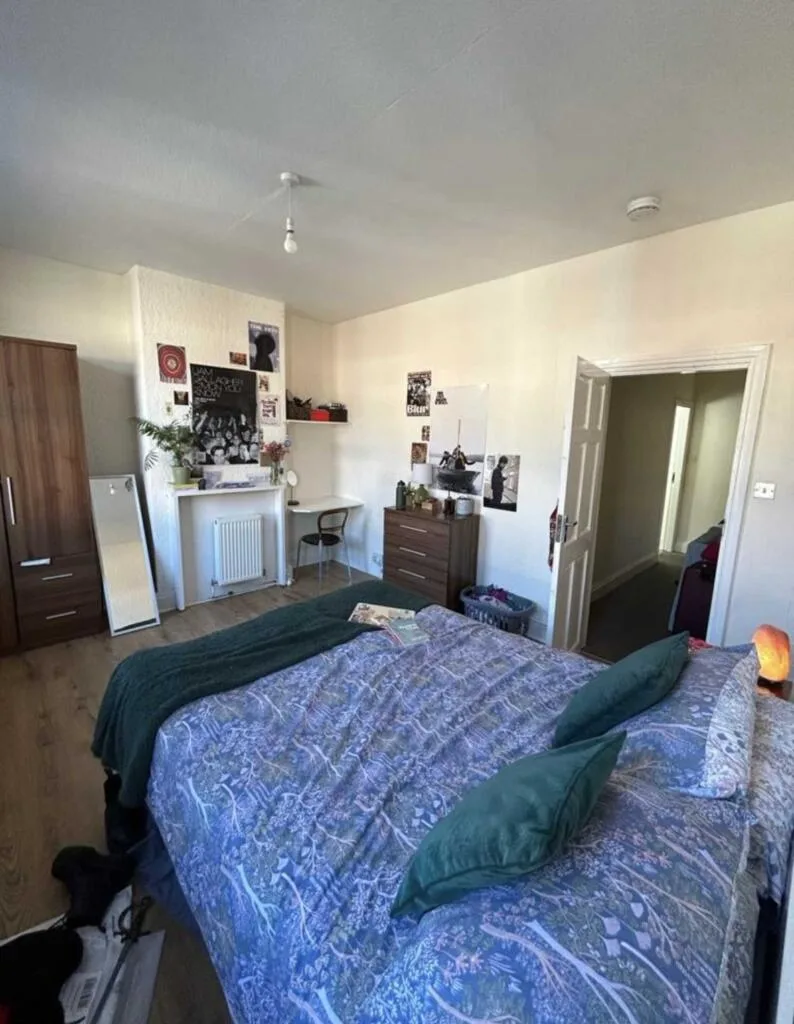 4 bedroom semi-detached house for rent