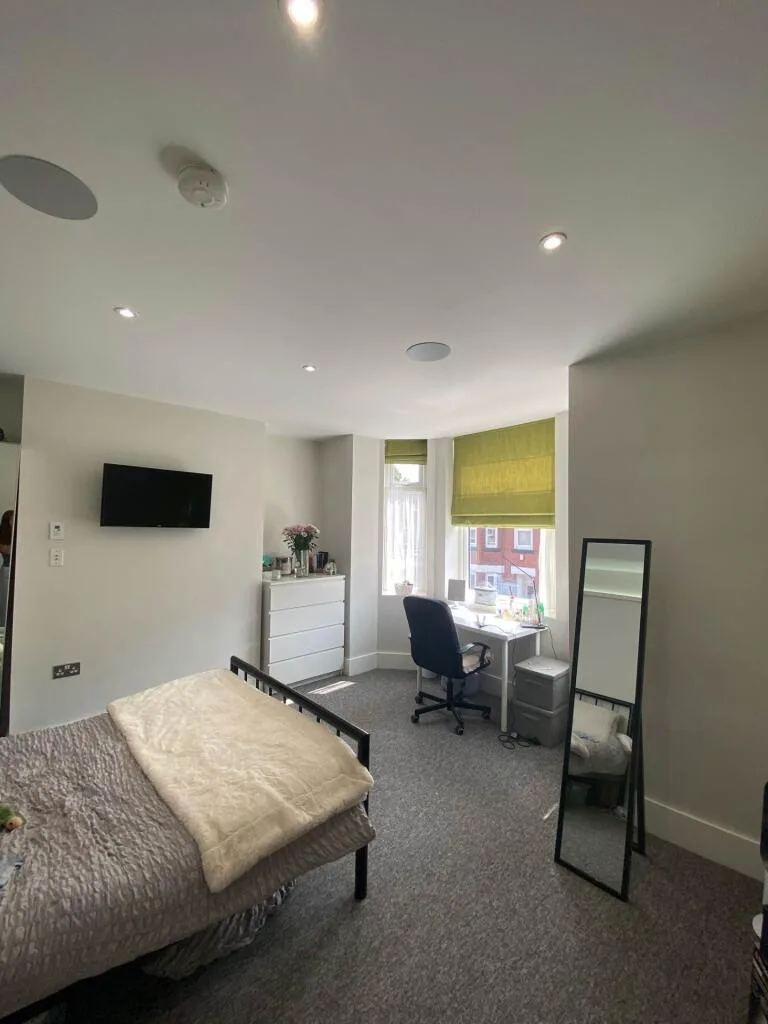 6 bedroom terraced house for rent