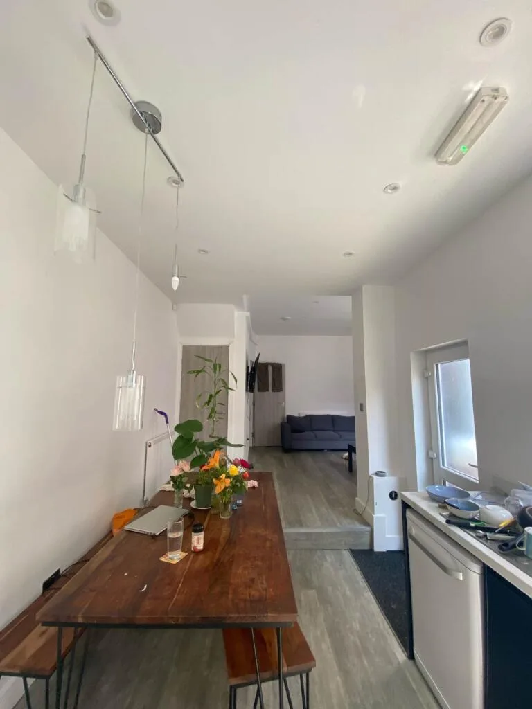 6 bedroom terraced house for rent
