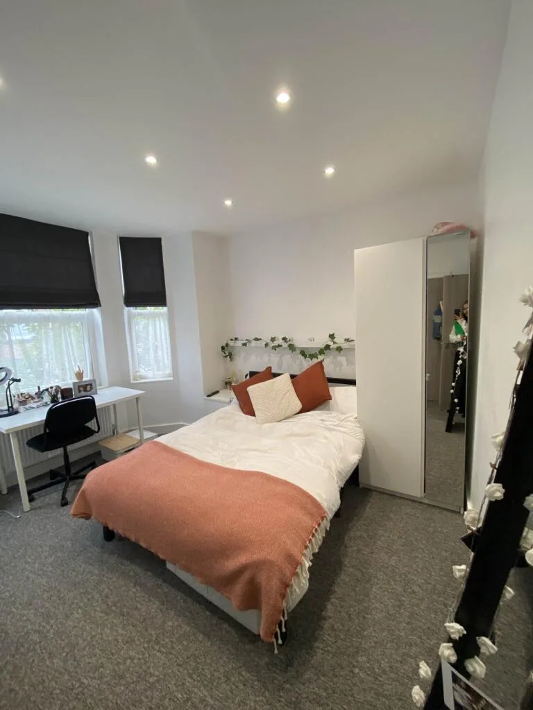 6 bedroom terraced house for rent