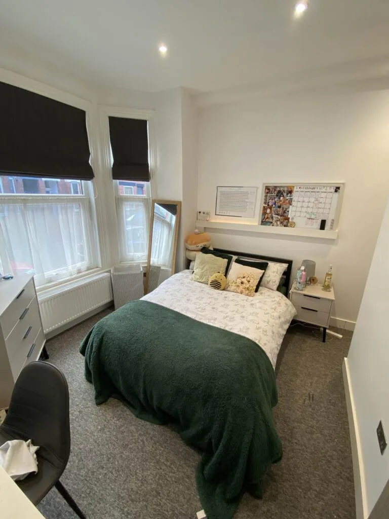 6 bedroom terraced house for rent