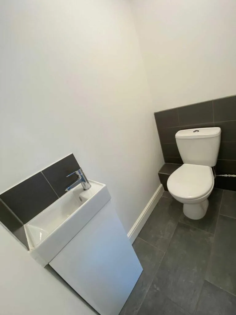 6 bedroom terraced house for rent