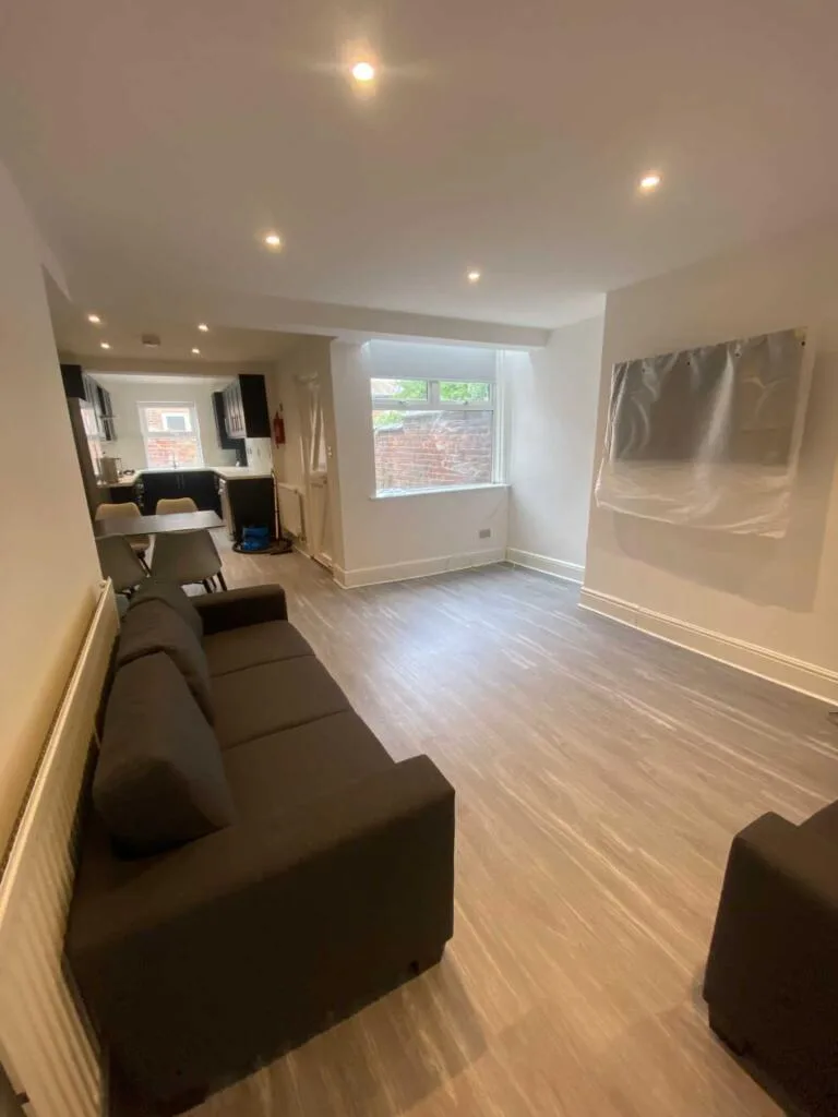 6 bedroom terraced house for rent