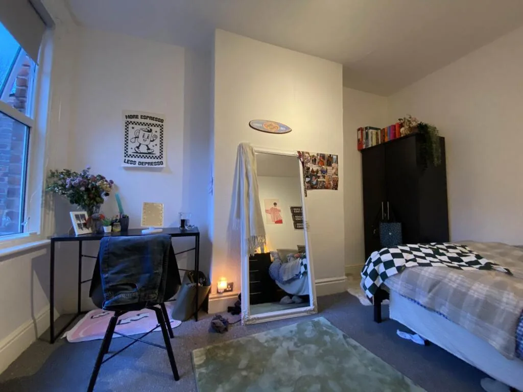6 bedroom terraced house for rent