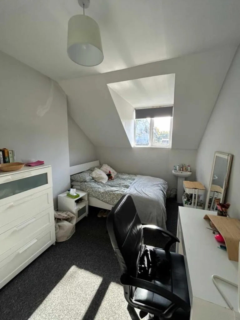 5 bedroom terraced house for rent