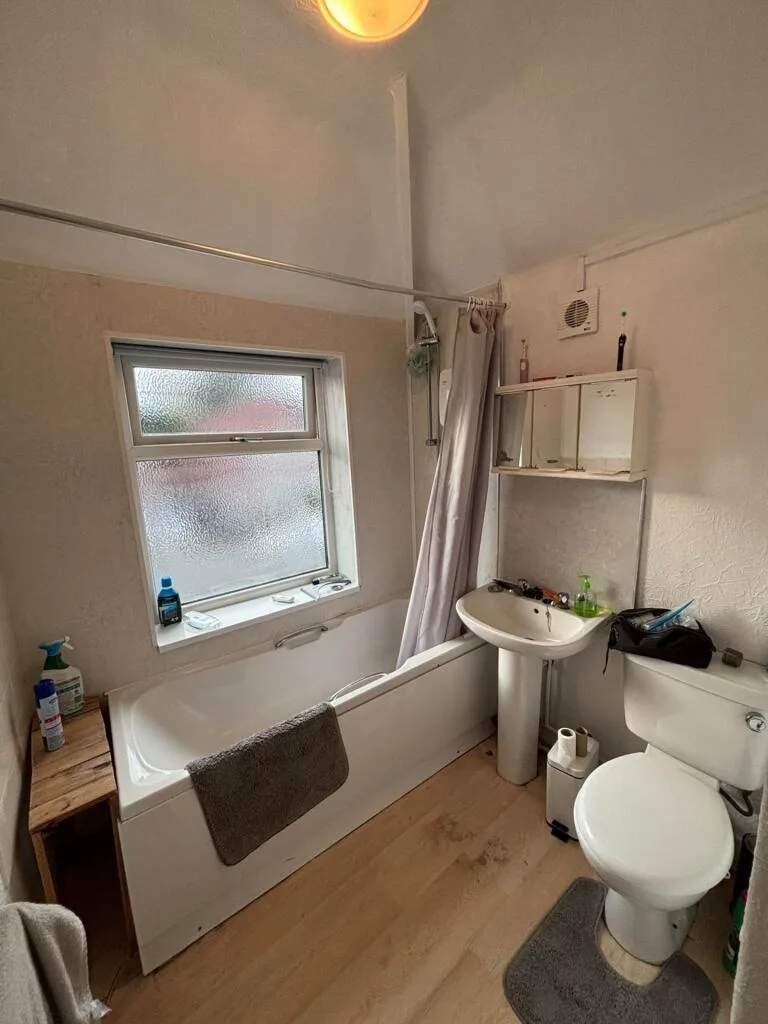 3 bedroom semi-detached house for rent