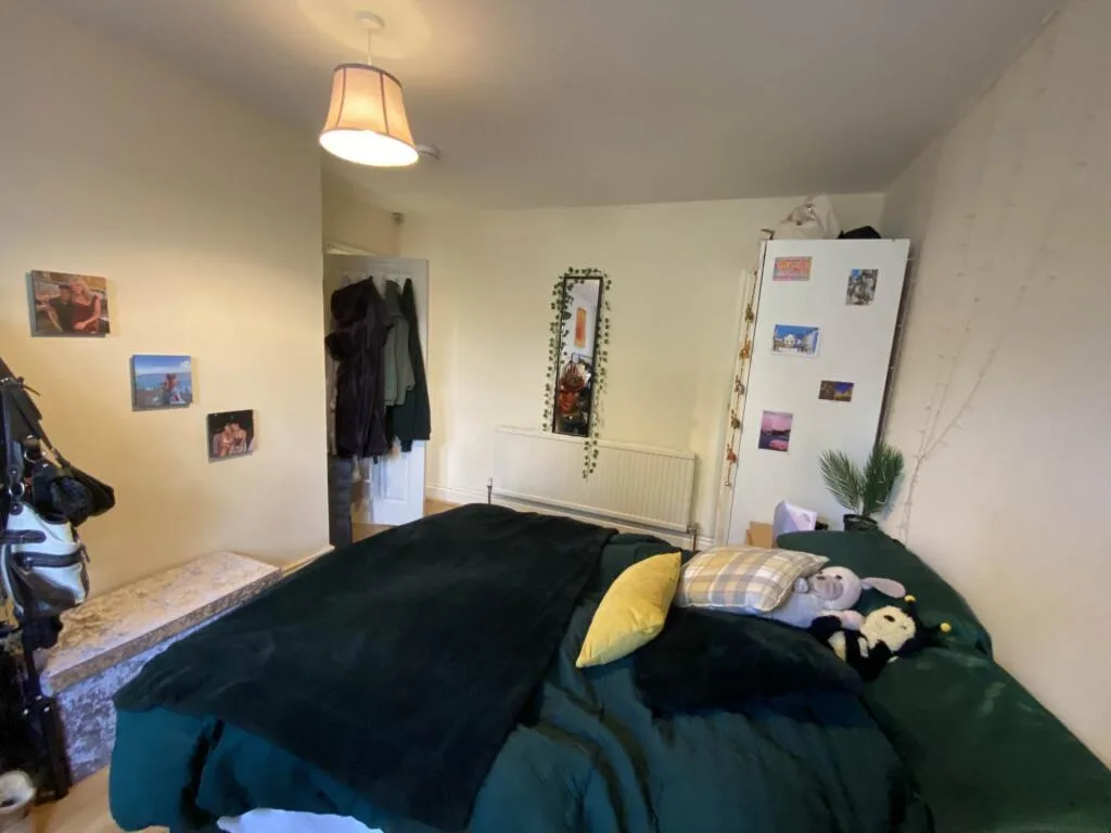 4 bedroom semi-detached house for rent