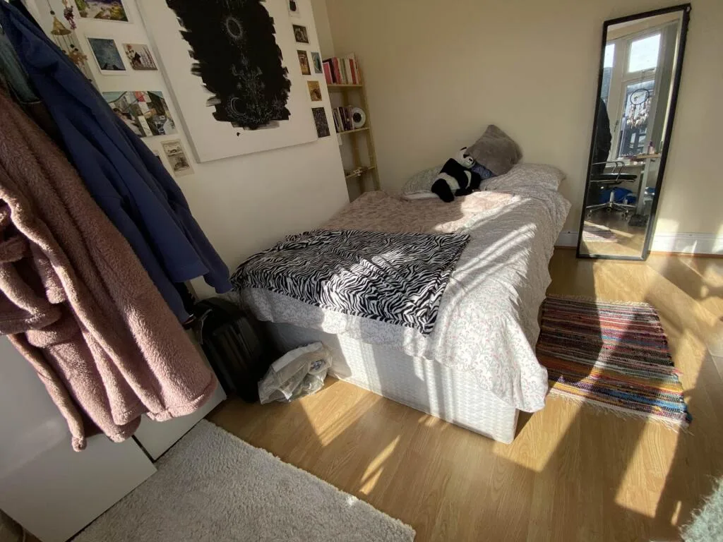 4 bedroom semi-detached house for rent
