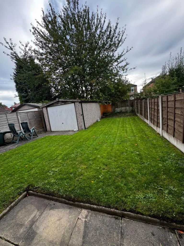 4 bedroom semi-detached house for rent