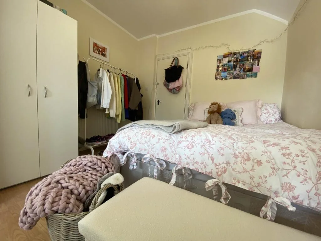 4 bedroom semi-detached house for rent