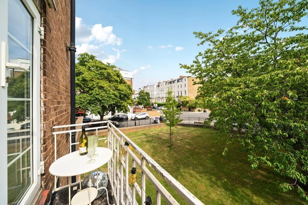 3 bedroom flat for rent