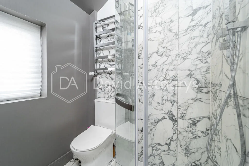 2 bedroom maisonette for rent