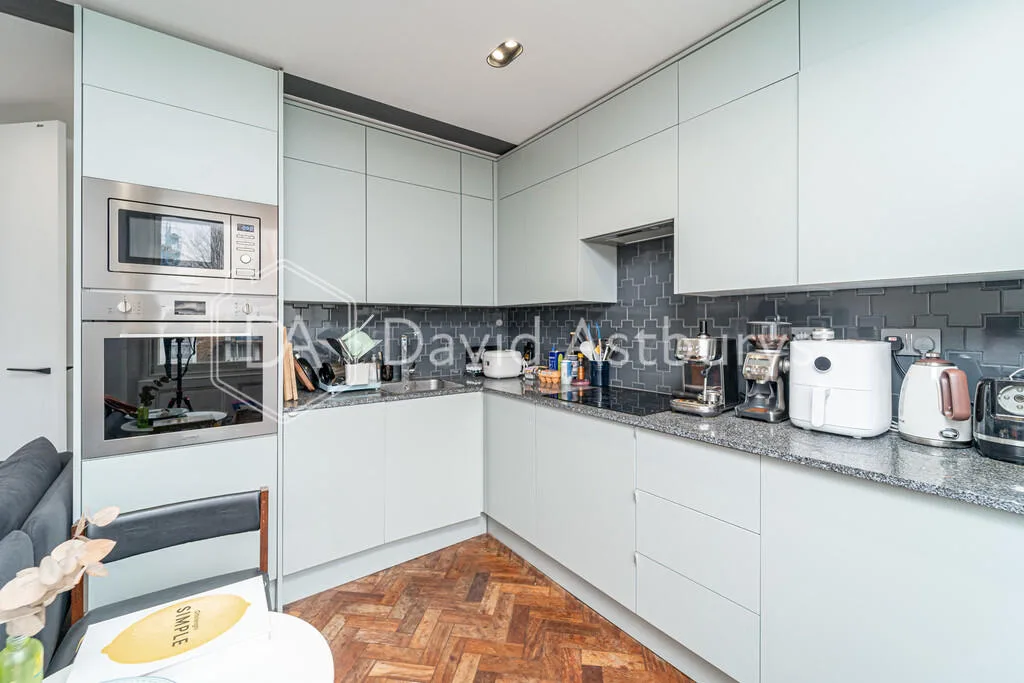 2 bedroom maisonette for rent