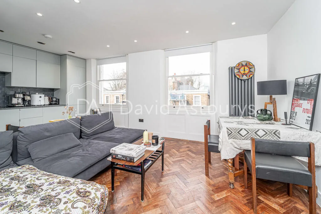 2 bedroom maisonette for rent
