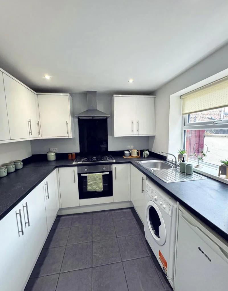 6 bedroom terraced house for rent