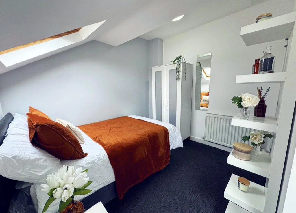6 bedroom terraced house for rent