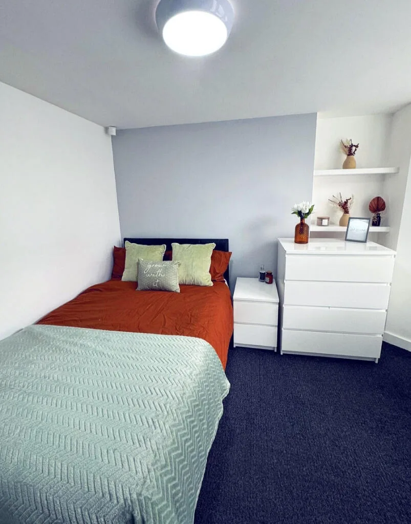 6 bedroom terraced house for rent