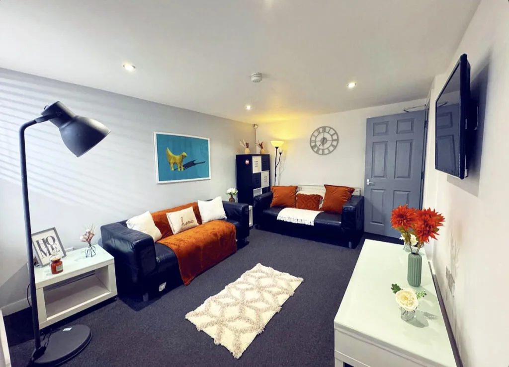 6 bedroom terraced house for rent