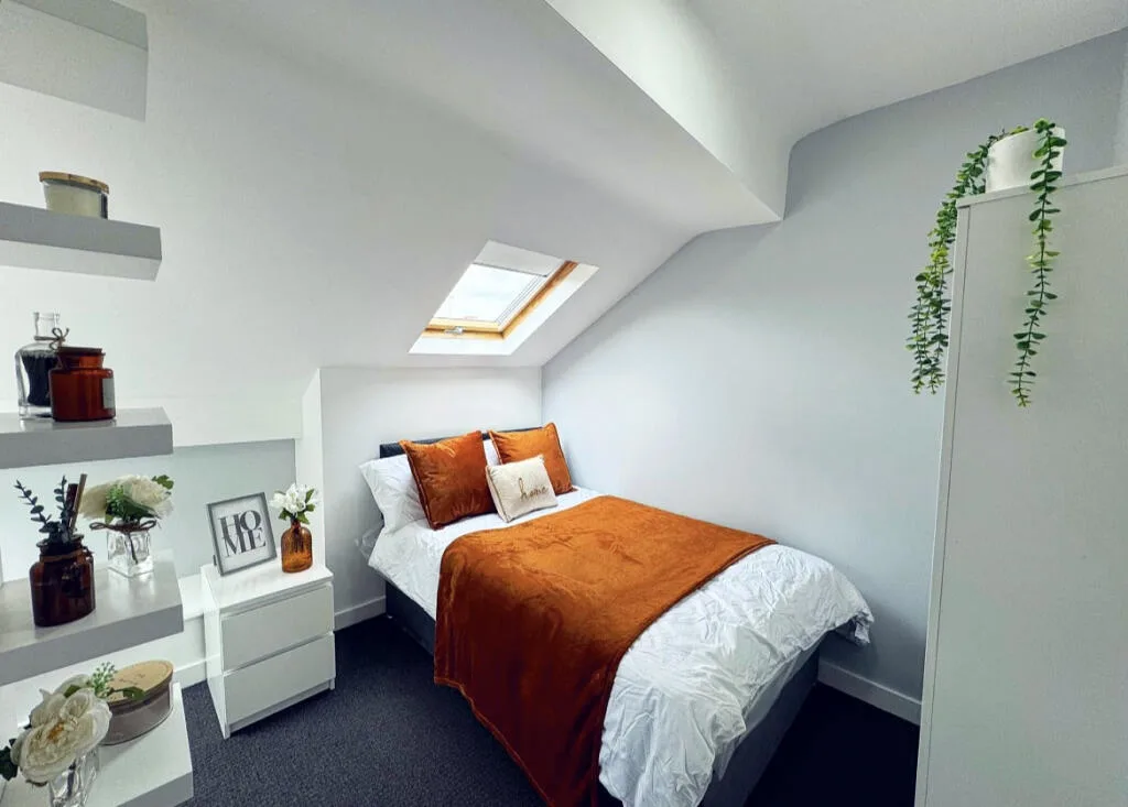 6 bedroom terraced house for rent
