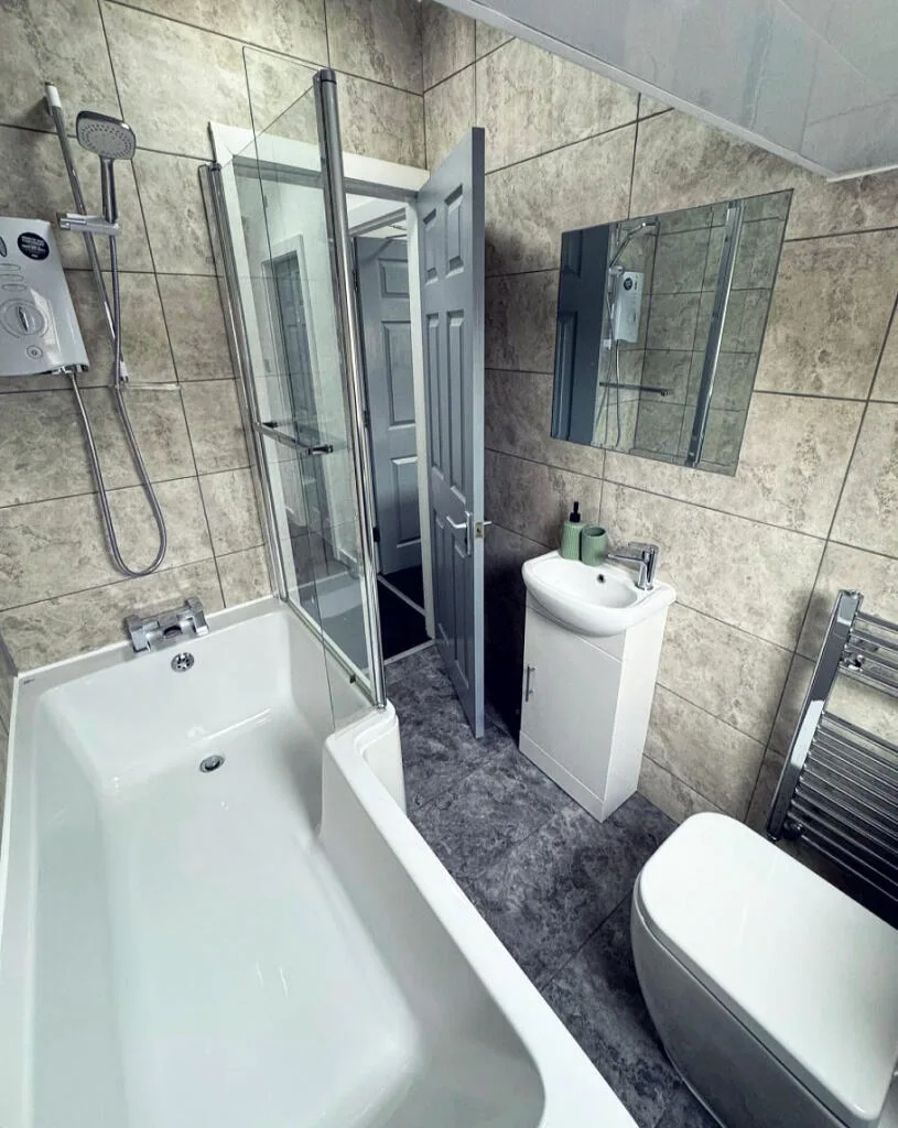 6 bedroom terraced house for rent