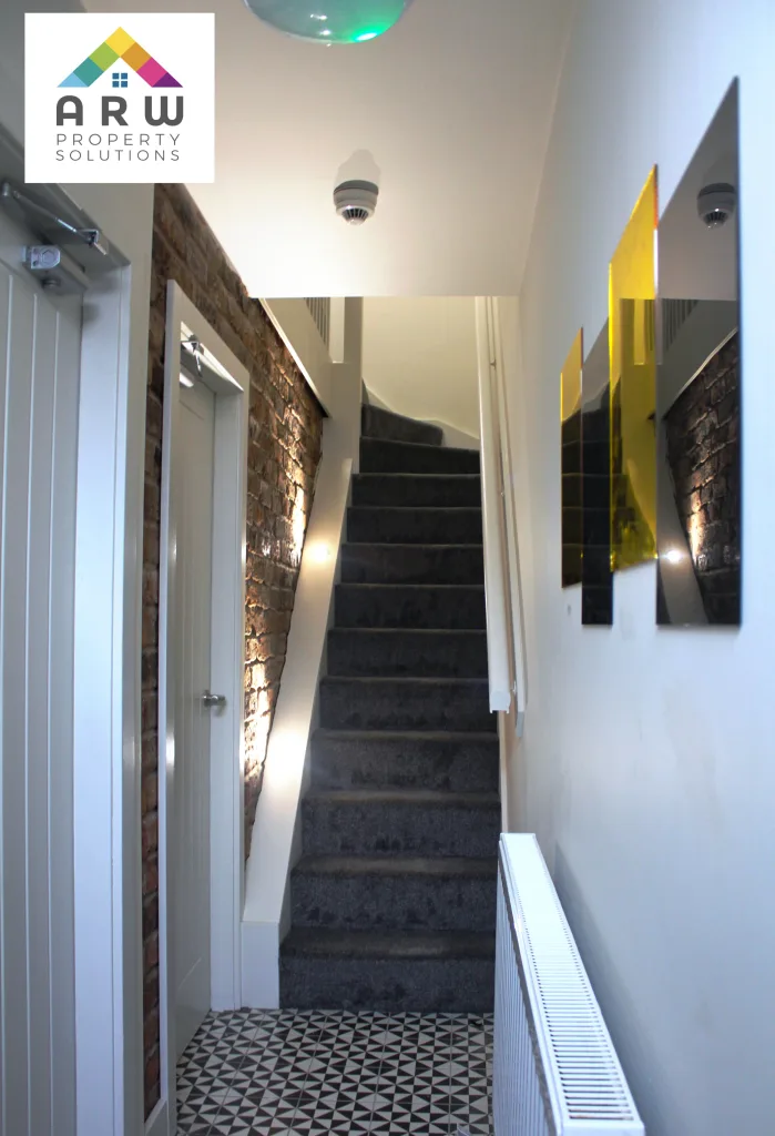 6 bedroom terraced house for rent