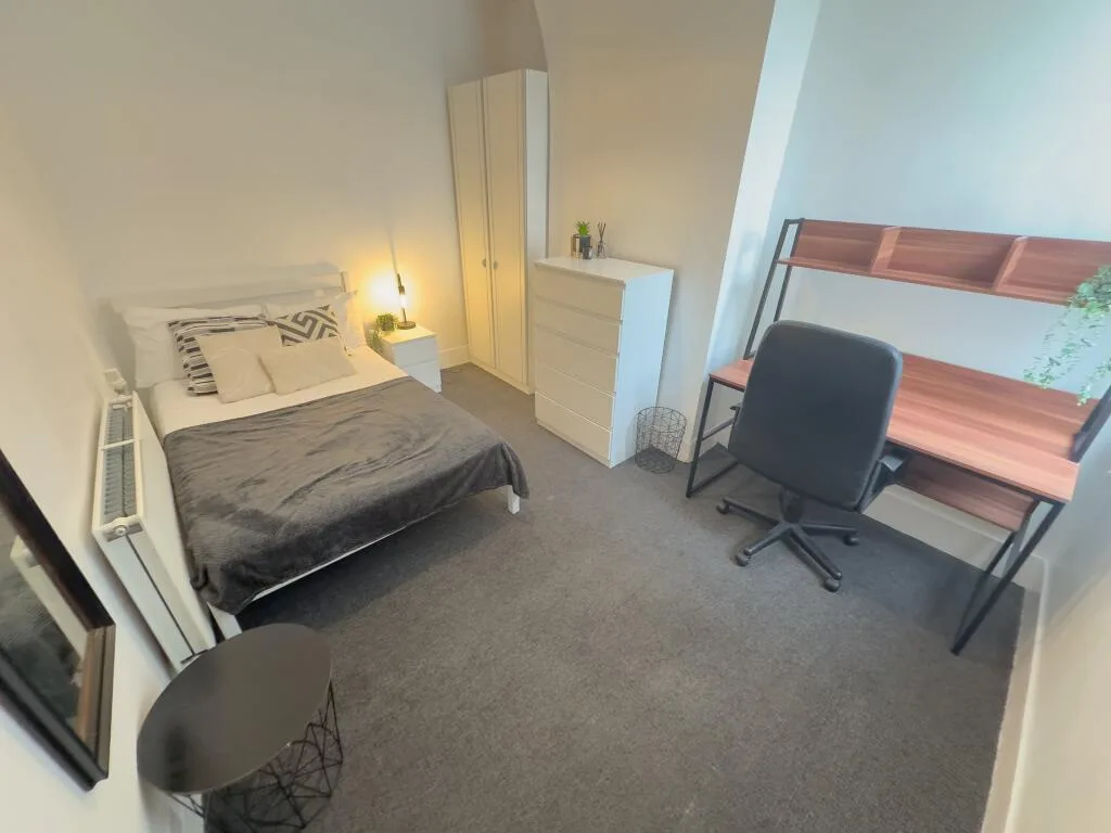4 bedroom house for rent